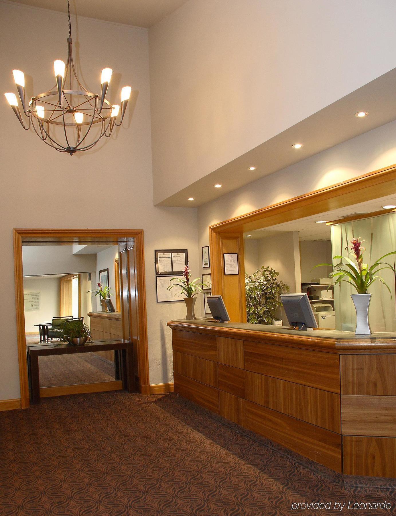 Отель Cambridge Hotel, Bw Signature Collection 4*
