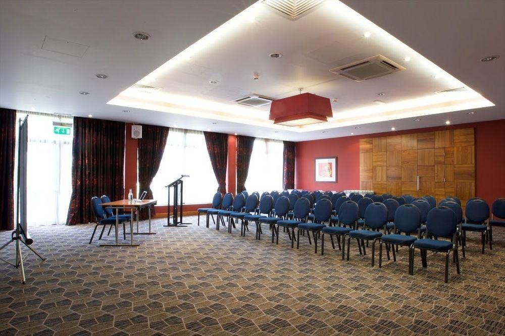 Cambridge Hotel, Bw Signature Collection Отель 4*