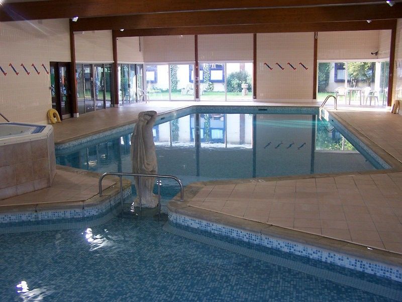 Cambridge Hotel, Bw Signature Collection Hotel 4*