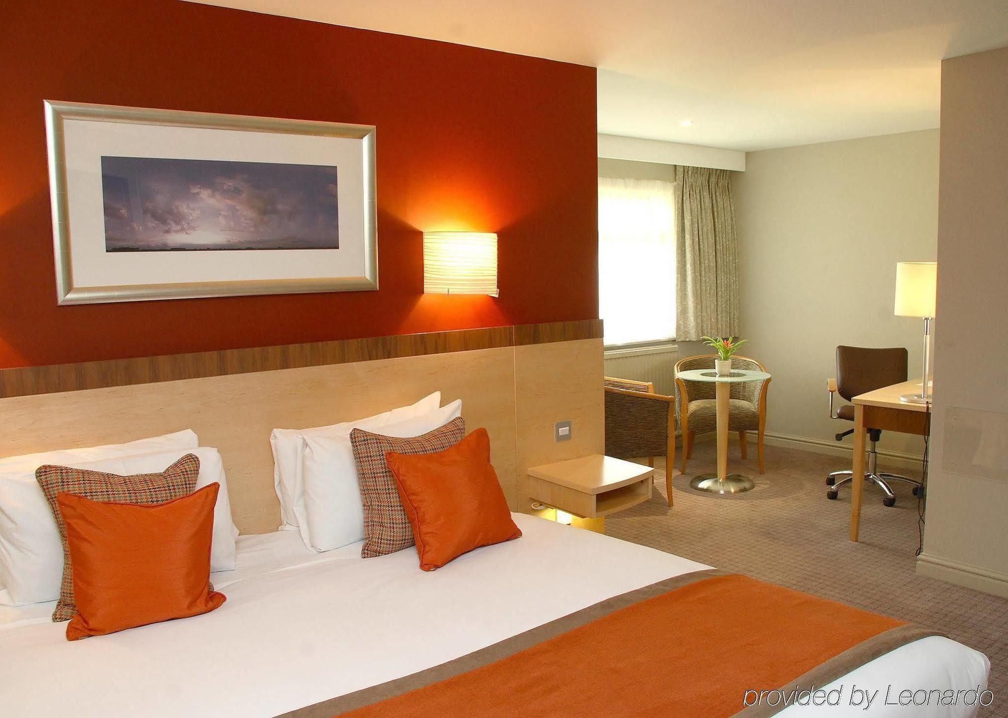 Cambridge Hotel, Bw Signature Collection Отель 4*