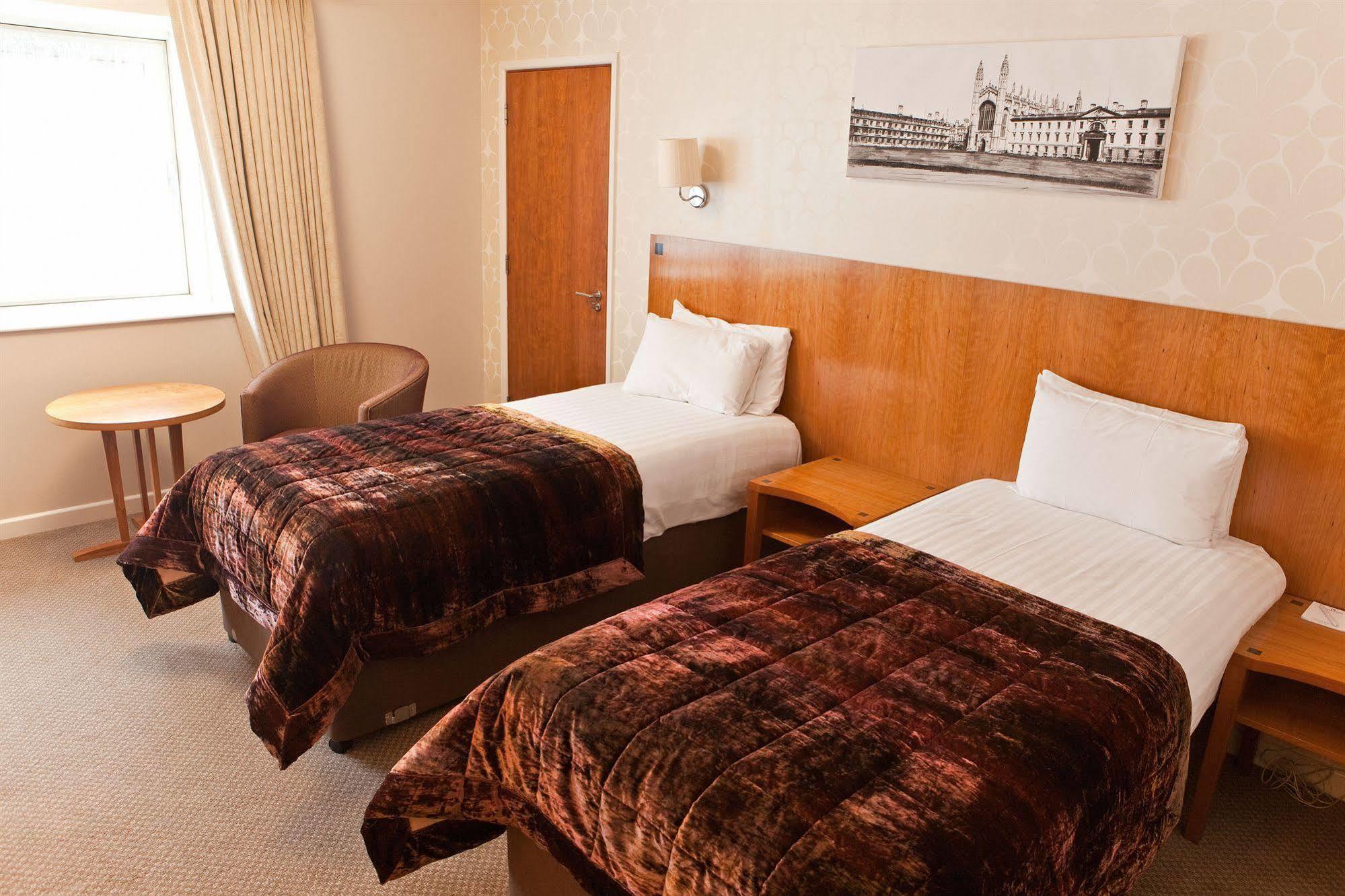 Cambridge Hotel, Bw Signature Collection 4*