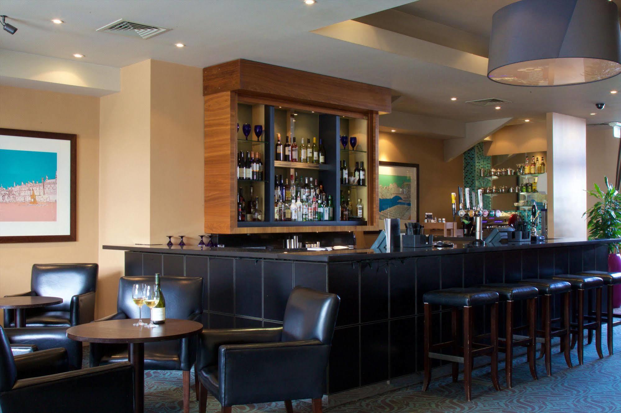 Cambridge Hotel, Bw Signature Collection Отель 4*