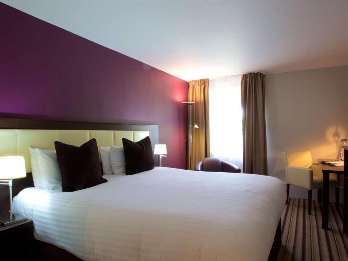 Отель Cambridge Hotel, Bw Signature Collection Bar Hill