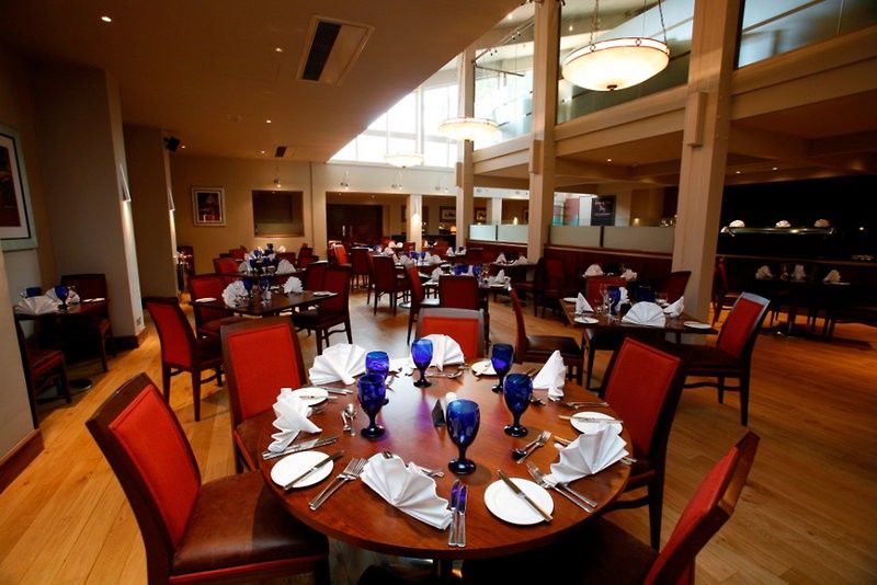 Cambridge Hotel, Bw Signature Collection Hotel 4*